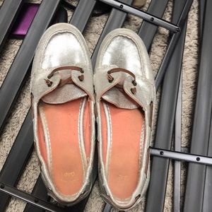 Pre-Loved Silver GAP boat shoes